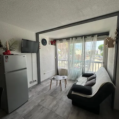 Apartment Pieds Dans L Eau En Camargue